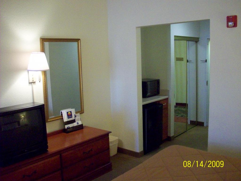 Comfort Inn Chain